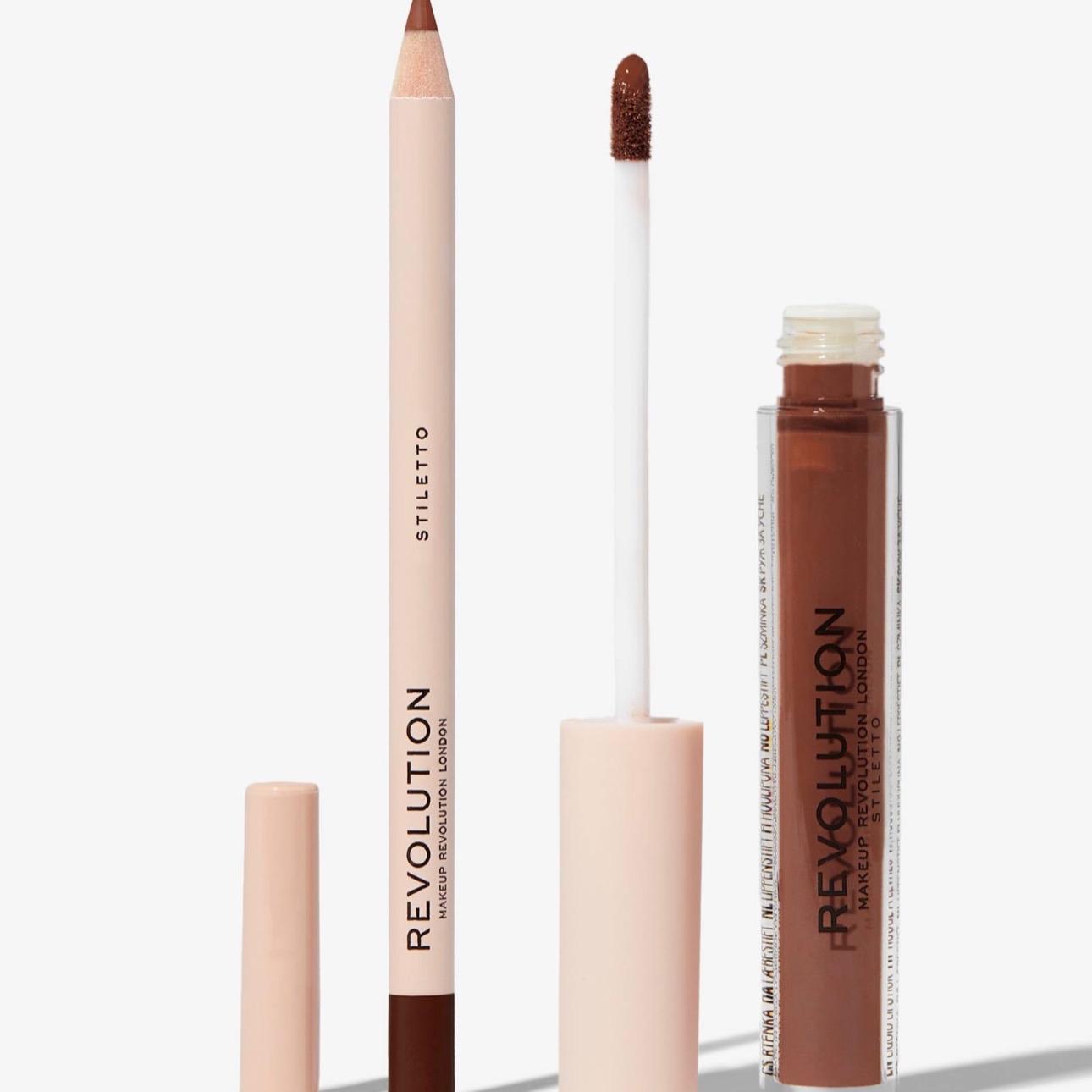 Revolution Lip Contour Kit - Stiletto for Perfectly Shaped Lips